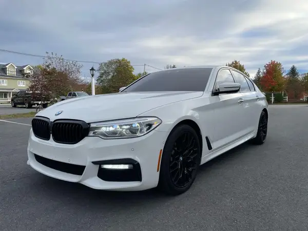 WBAJE7C53JG891929 2018 BMW 5ER - Image 2