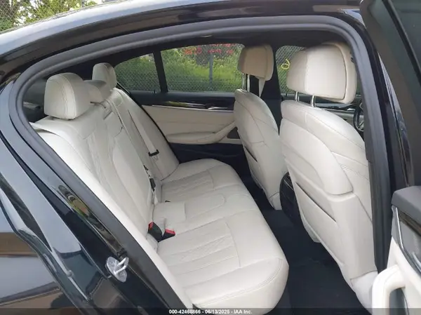 WBAJE7C53JG892482 2018 BMW 5ER - Image 8