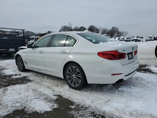 WBAJE7C53JWA04015 2018 BMW 5ER - Image 2