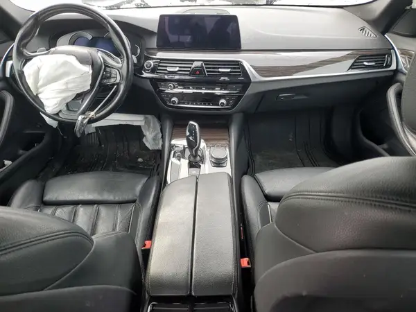 WBAJE7C53JWA04015 2018 BMW 5ER - Image 8