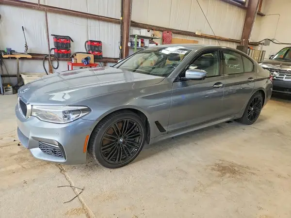 WBAJE7C53JWC57755 2018 BMW 5ER - Image 1