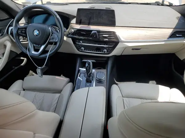 WBAJE7C53KWW13250 2019 BMW 5ER - Image 8