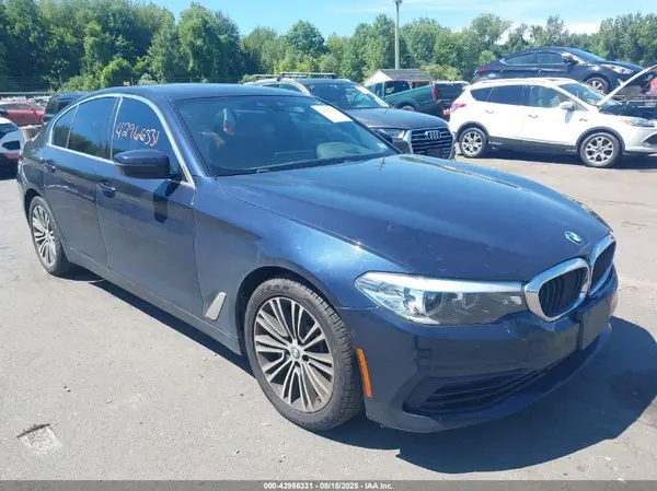 WBAJE7C53KWW14155 2019 BMW 5ER - Image 1