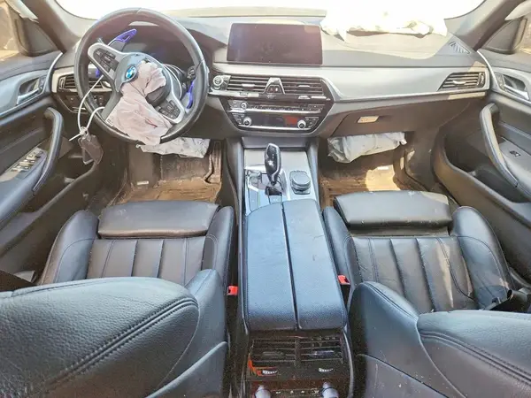 WBAJE7C53KWW22644 2019 BMW 5ER - Image 8