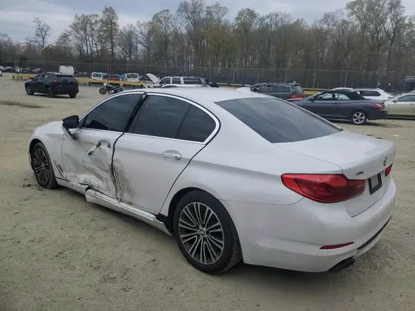 WBAJE7C54JG891048 2018 BMW 5ER - Image 2