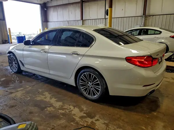 WBAJE7C54JWC57344 2018 BMW 5ER - Image 2