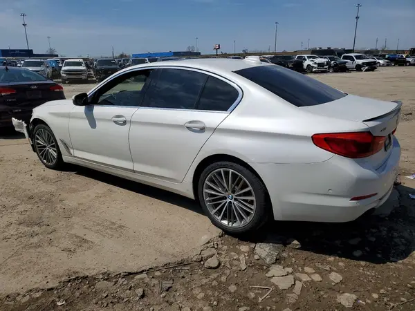 WBAJE7C54KWW31403 2019 BMW 5ER - Image 2