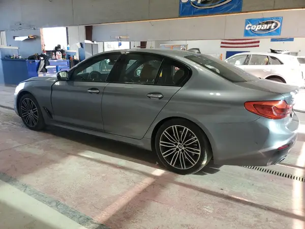 WBAJE7C55JWC57370 2018 BMW 5ER - Image 2