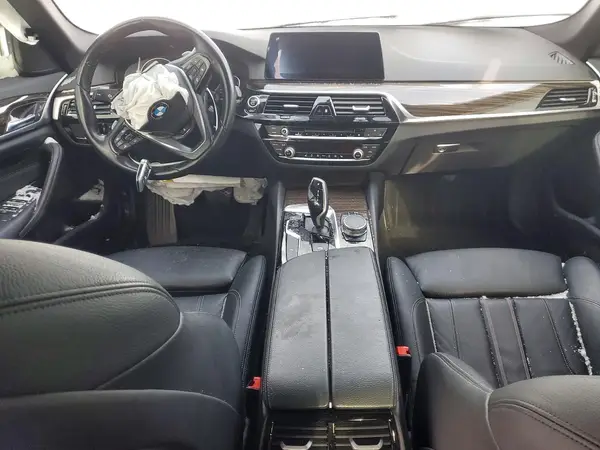 WBAJE7C55KWW21253 2019 BMW 5ER - Image 8