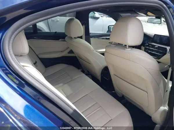WBAJE7C56KWW43004 2019 BMW 5ER - Image 8