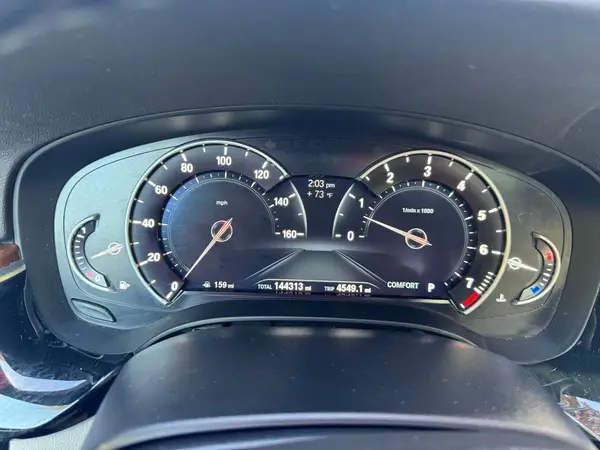 WBAJE7C57JWC54955 2018 BMW 5ER - Image 8