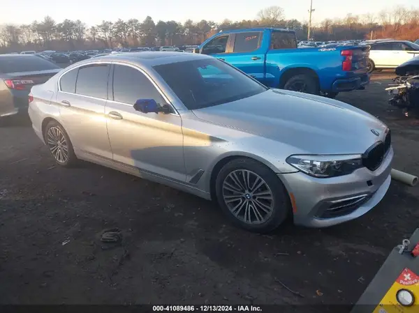 WBAJE7C57KWW15776 2019 BMW 5ER - Image 1