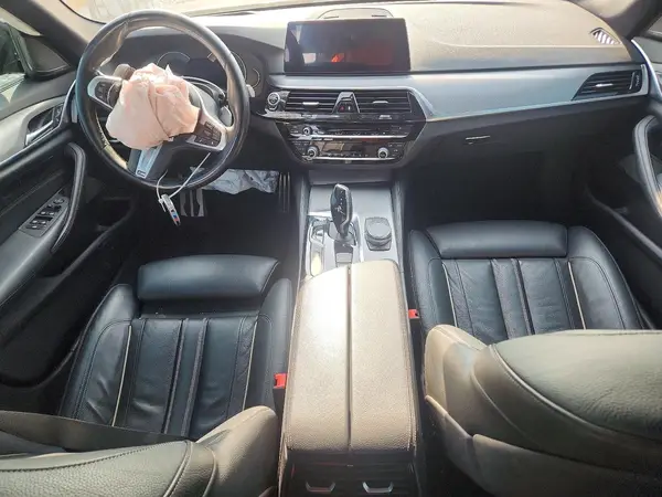 WBAJE7C57KWW17852 2019 BMW 5ER - Image 8