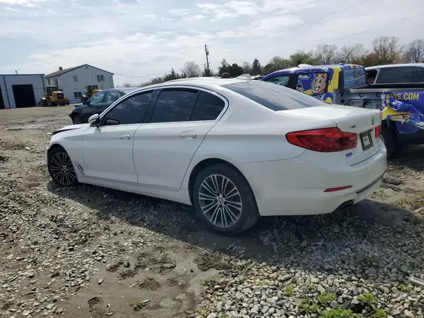 WBAJE7C57KWW21612 2019 BMW 5ER - Image 2