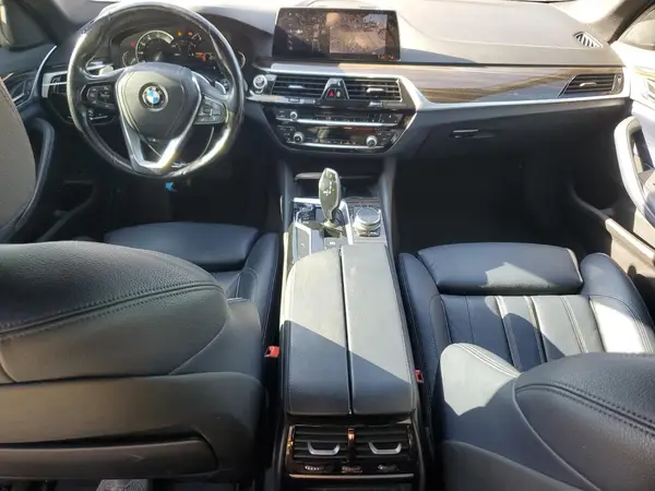 WBAJE7C58KWW12112 2019 BMW 5ER - Image 8