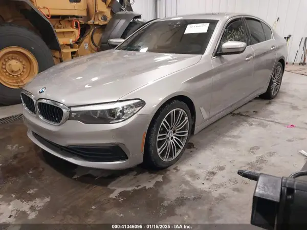 WBAJE7C58KWW24695 2019 BMW 5ER - Image 2