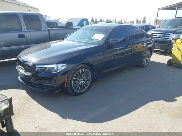 WBAJE7C59JWC57484 2018 BMW 5ER - Image 2