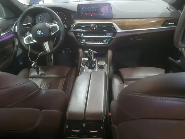 WBAJE7C59JWD53700 2018 BMW 5ER - Image 8
