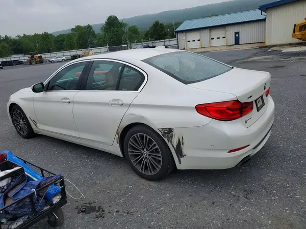 WBAJE7C59KWD55447 2019 BMW 5ER - Image 2