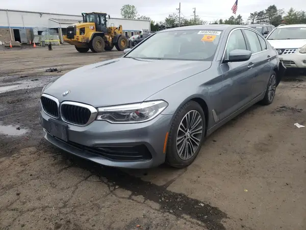 WBAJE7C59KWW10059 2019 BMW 5ER - Image 1