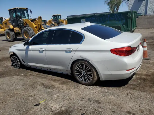 WBAJE7C5XJWC54447 2018 BMW 5ER - Image 2