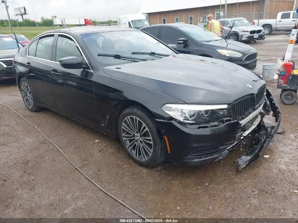 WBAJE7C5XKWW06148 2019 BMW 5ER - Image 1