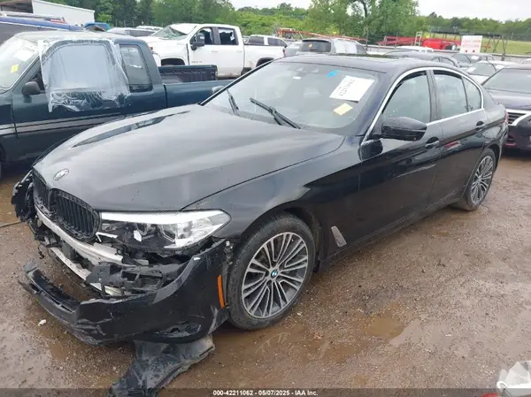 WBAJE7C5XKWW06148 2019 BMW 5ER - Image 2