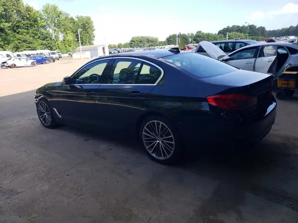 WBAJE7C5XKWW10331 2019 BMW 5ER - Image 2
