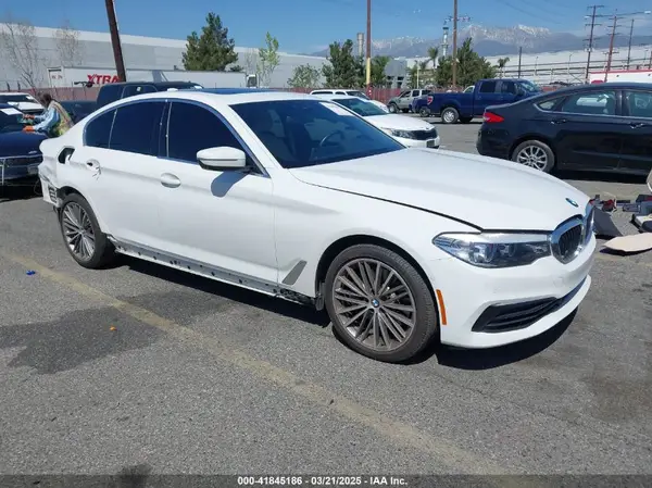 WBAJR3C06LCE63836 2020 BMW 5ER - Image 1