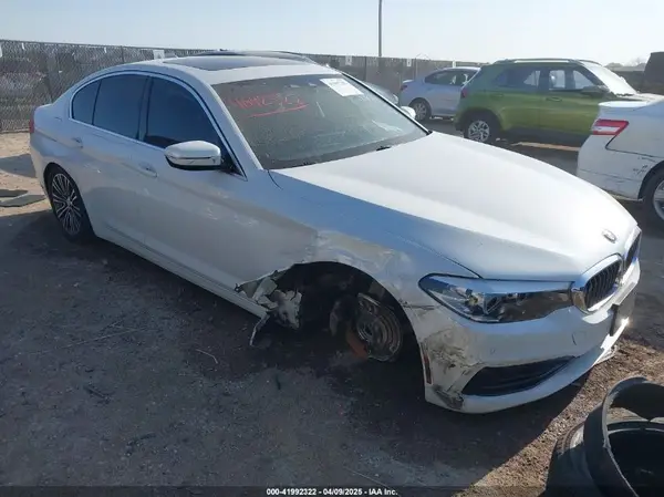 WBAJR3C0XLWW74548 2020 BMW 5ER - Image 1