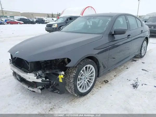WBAJR7C09LCE06828 2020 BMW 5ER - Image 2