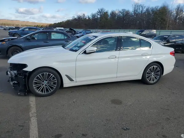 WBAJR7C09LCE07428 2020 BMW 5ER - Image 1