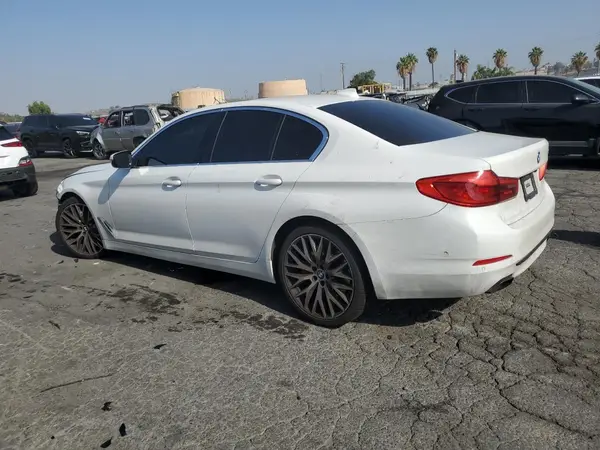 WBAJS1C01LCD37859 2020 BMW 5ER - Image 2