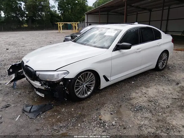 WBAJS1C01LCD39739 2020 BMW 5ER - Image 2