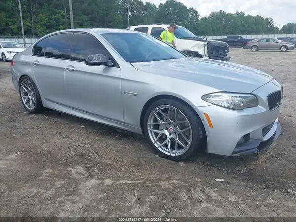 WBAKN9C57GD962074 2016 BMW 5ER - Image 1