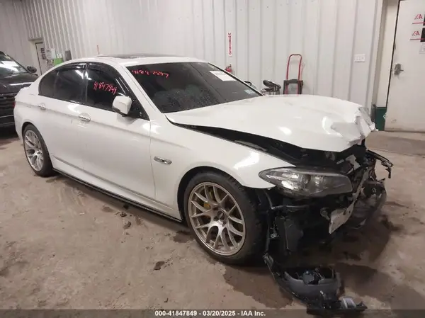 WBAKP9C50GD980460 2016 BMW 5ER - Image 1