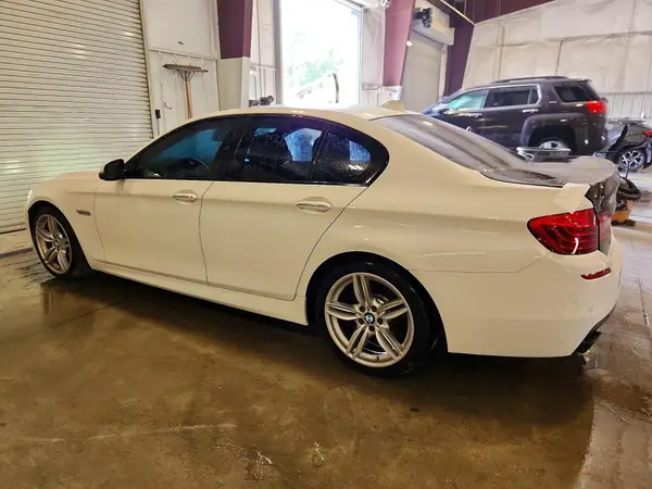 WBAKP9C51GD981004 2016 BMW 5ER - Image 2