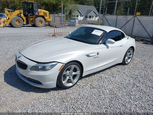 WBALL5C50GP557935 2016 BMW Z4 - Image 2