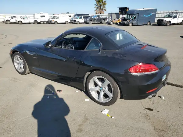 WBALL5C51G5A20067 2016 BMW Z4 - Image 2