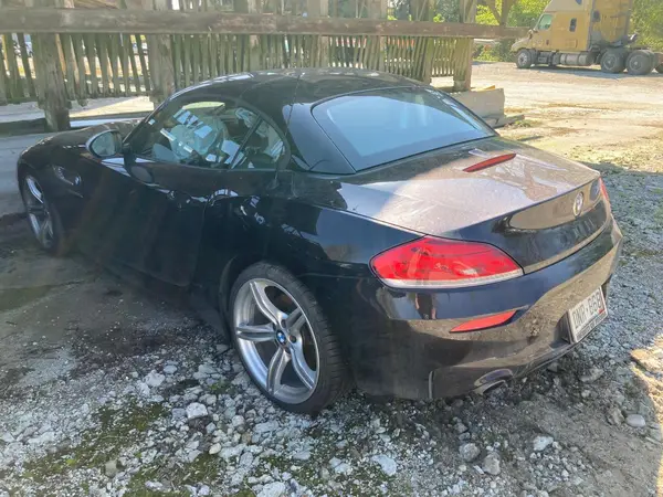 WBALM1C51GE634684 2016 BMW Z4 - Image 2