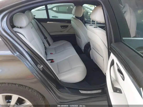 WBAXA5C55GD691977 2016 BMW 5ER - Image 8