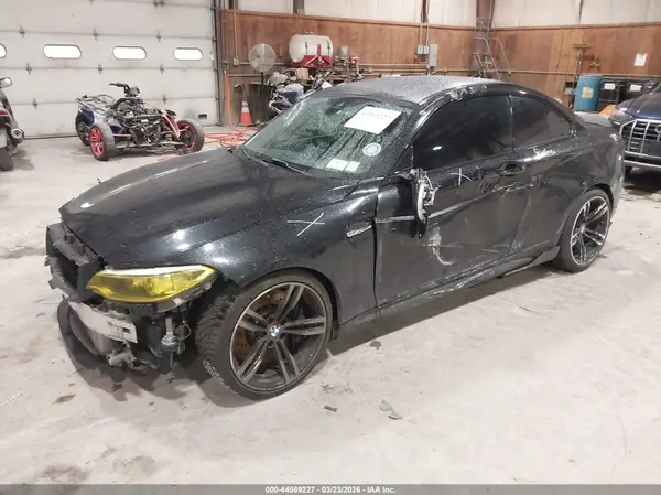 WBS1H9C36HV887280 2017 BMW M2 - Image 2