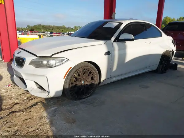 WBS1H9C53HV786506 2017 BMW M2 - Image 2