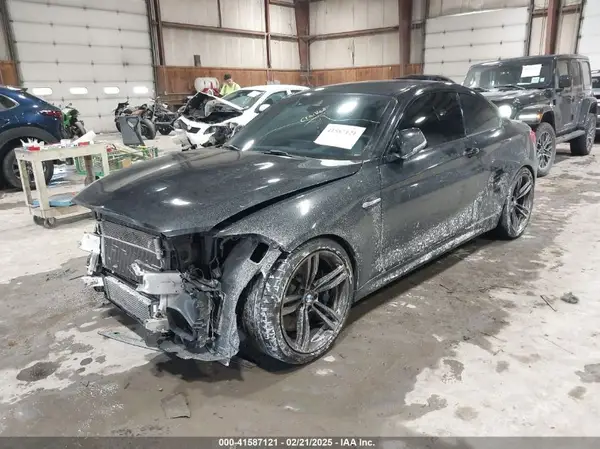 WBS1J5C56JVD36919 2018 BMW M2 - Image 2