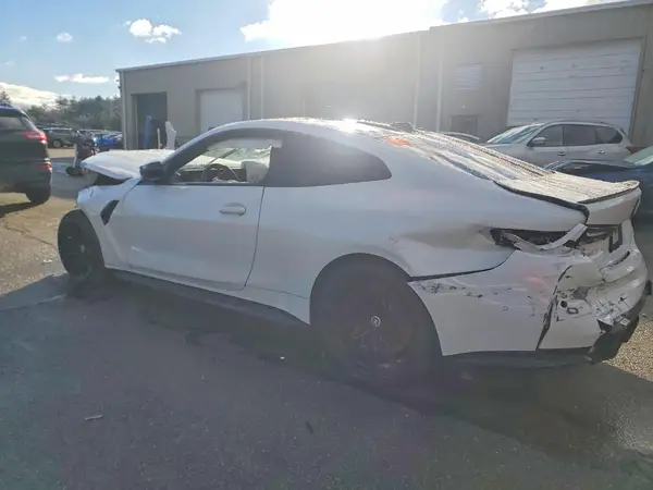 WBS33AZ03RCP33242 2024 BMW M4 - Image 2