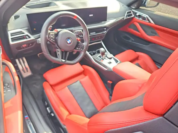 WBS33HK08SCU40784 2025 BMW M4 - Image 8