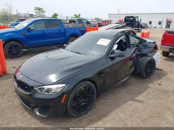 WBS3R9C31HA014064 2017 BMW M4 - Image 2
