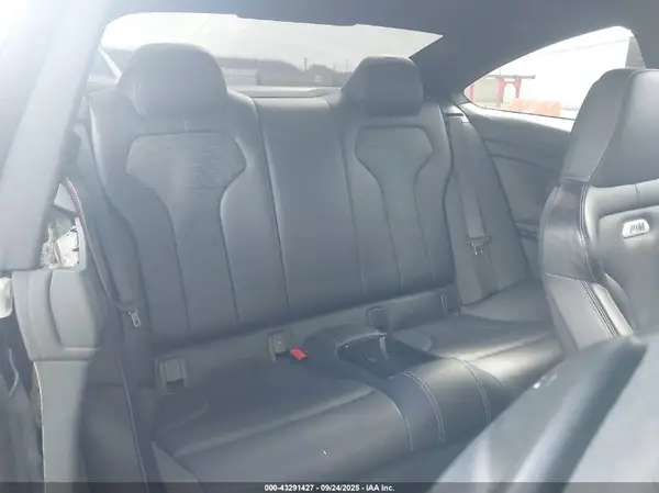 WBS3R9C31HA014341 2017 BMW M4 - Image 8