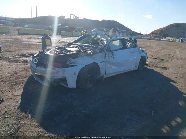 WBS3R9C34HA014091 2017 BMW M4 - Image 2