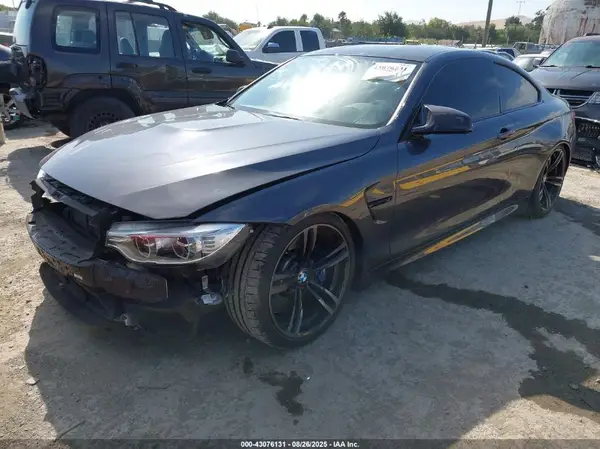 WBS3R9C37HA014408 2017 BMW M4 - Image 2